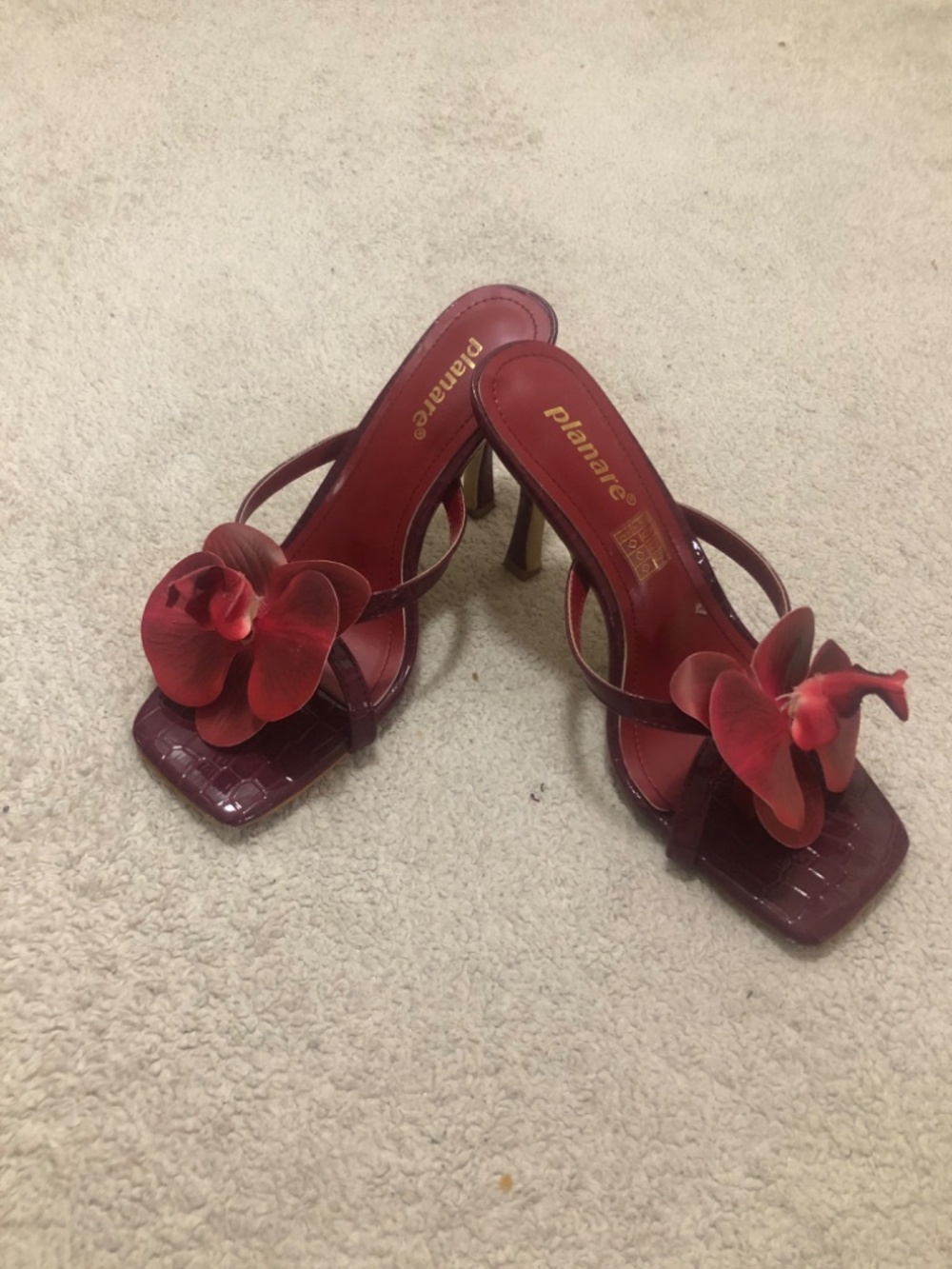 Burgundy Floral Decor Planare Cross Chunky Heel Loafer Sandals". - Picture 2 of 6